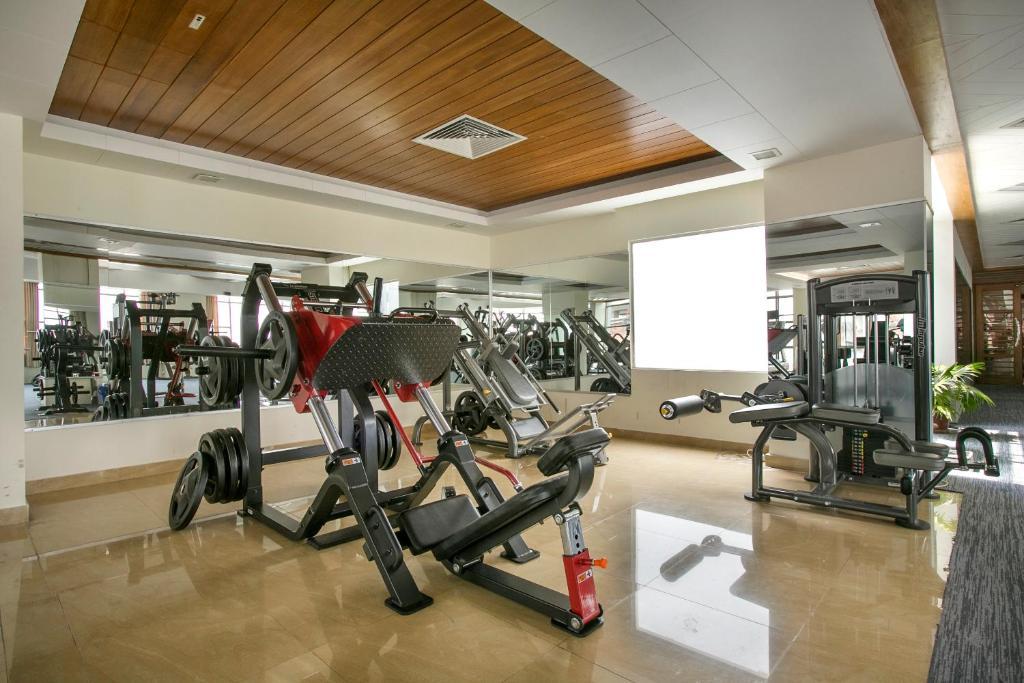 Fars Hotel & Resorts - Bar-Buffet-Pool-Spa ธากา ภายนอก รูปภาพ